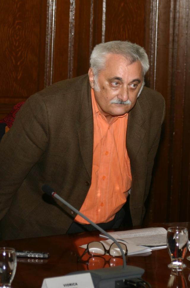 Medicul-bufon Nicolae Bacalbaşa bagă la fund televiziunea deputatului-turnător Pintea