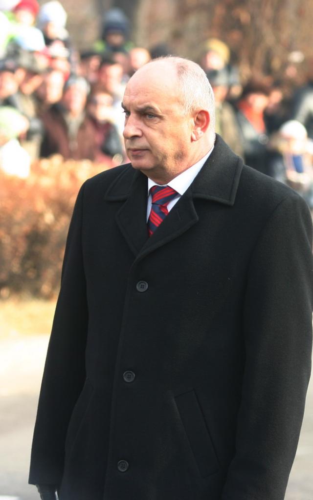Şefii PSD Galaţi duc tratative pentru înlocuirea bufonului Bacalbaşa cu Eugen Chebac