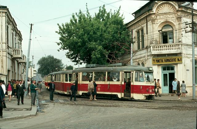 Gălăţenii circulă cu tramvaie de la jumătatea secolului trecut