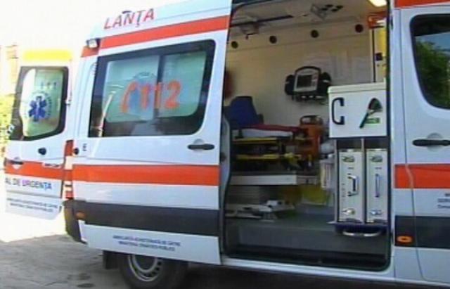 Patru ambulanțe noi, în valoare de 320.000 de euro, au ajuns în dotarea SAJ Galați