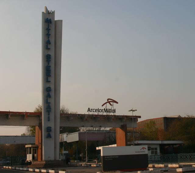 ArcelorMittal Galaţi îşi trimite angajaţii în concediu fără plată