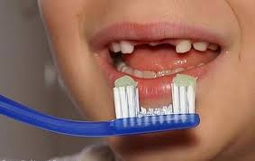 Gălățenii preferă să opărească periuțele de dinți – rezultatele caravanei “Rabla pentru Periuța Ta” 